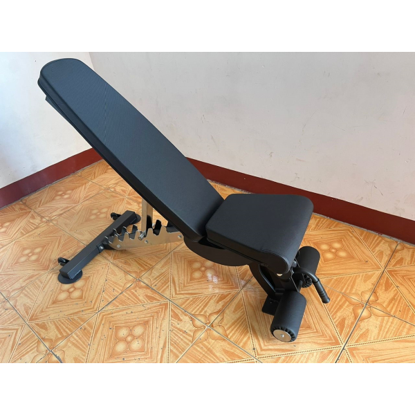 Професійна регульована лавка Generation Fitness AB400